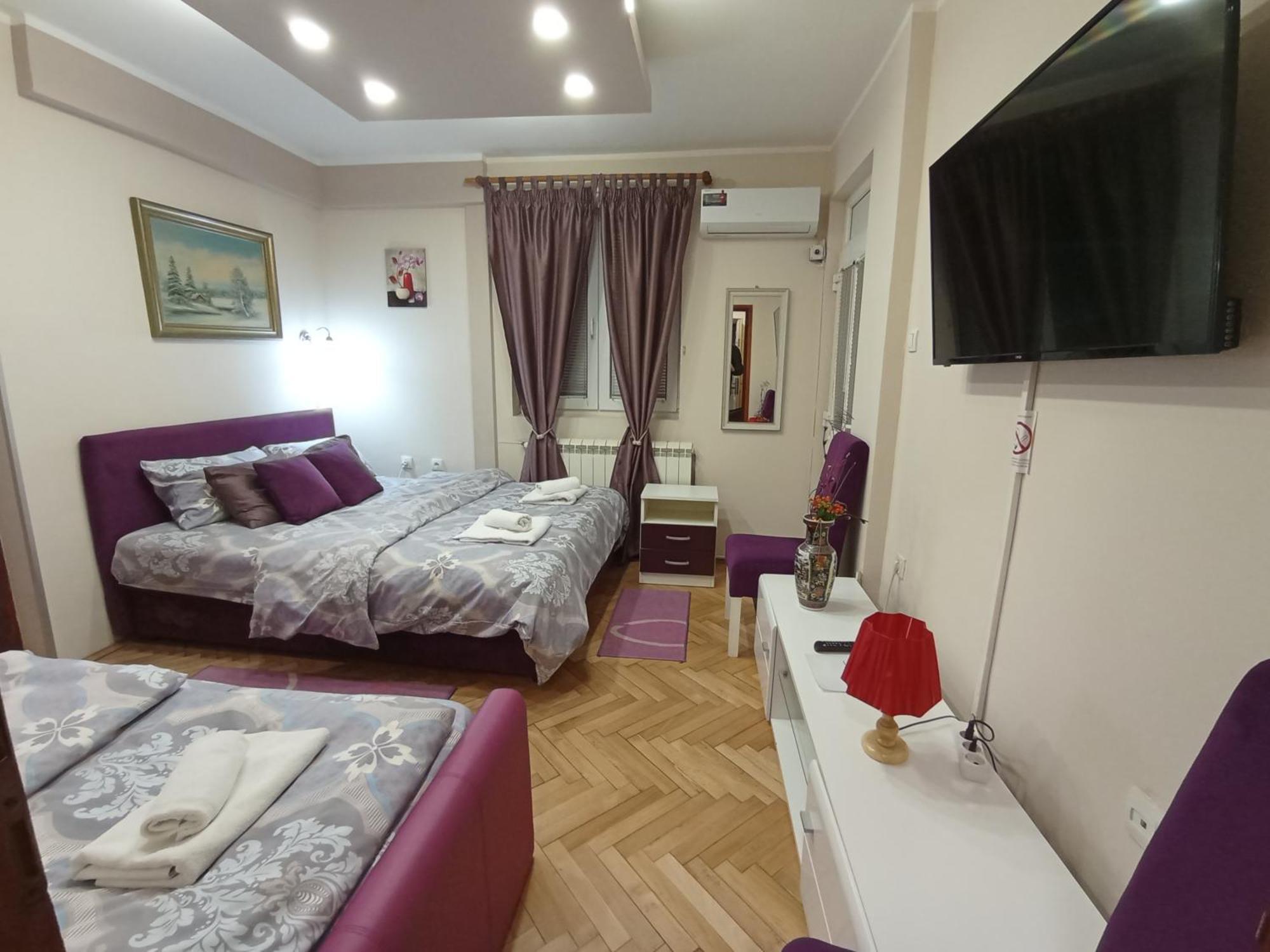 Apartments & Rooms -Mdl Lazic Белград Екстериор снимка