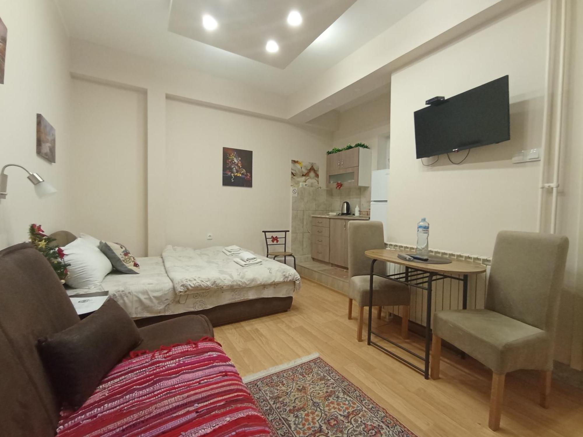 Apartments & Rooms -Mdl Lazic Белград Екстериор снимка