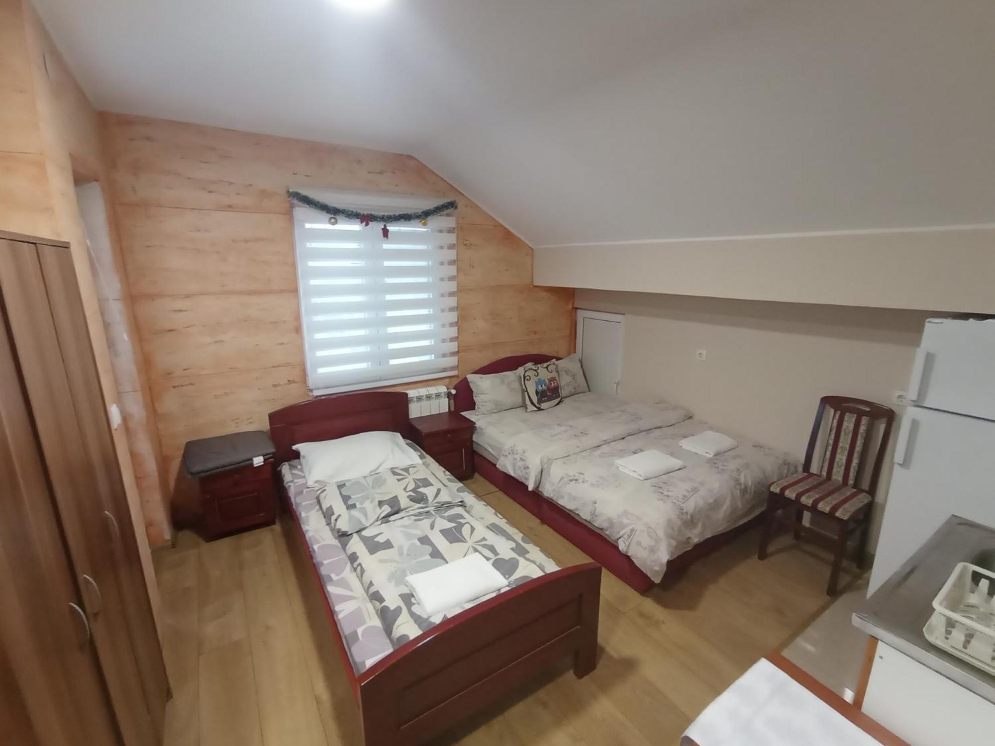 Apartments & Rooms -Mdl Lazic Белград Екстериор снимка