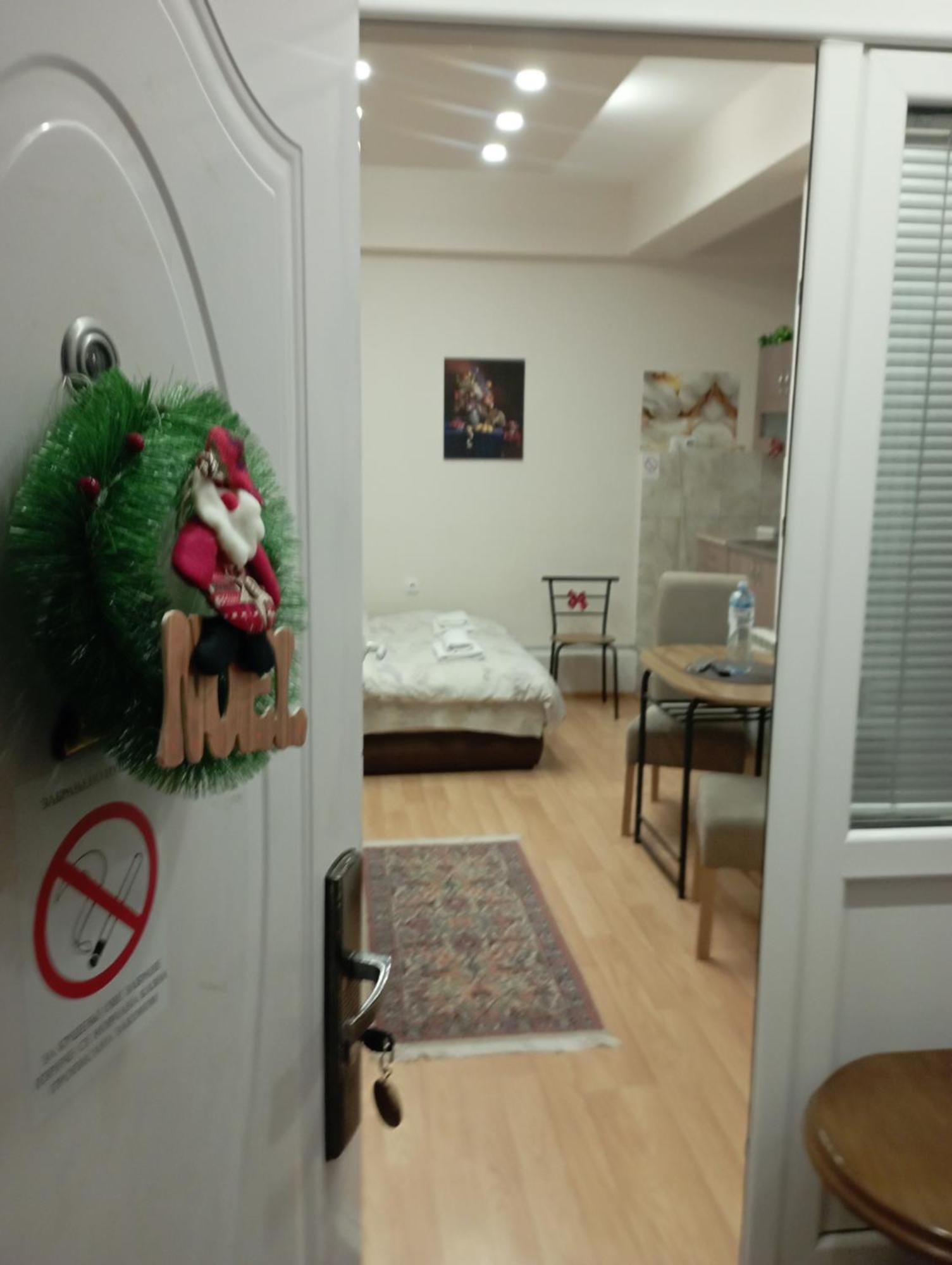 Apartments & Rooms -Mdl Lazic Белград Екстериор снимка